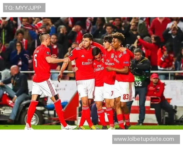 中超精彩对决国米逆转本菲卡引发争议判罚全场沸腾