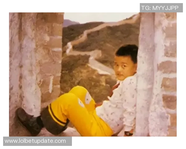 姚明变身搞笑巨人爆笑恶搞瞬间让你捧腹大笑不容错过的趣味时刻