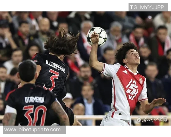 本菲卡大胜国米5-0震惊足总杯赛场全场欢呼声不断