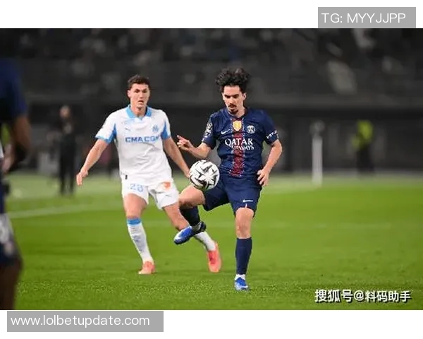 国王杯激战巴黎圣日耳曼绝杀里昂全场沸腾十大精彩进球回顾